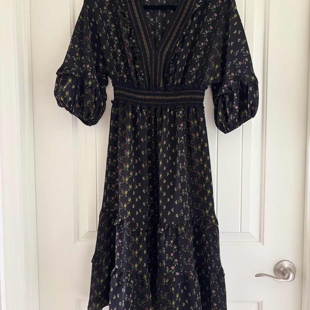 Max Studio Black Floral Elbow Sleeve Dress